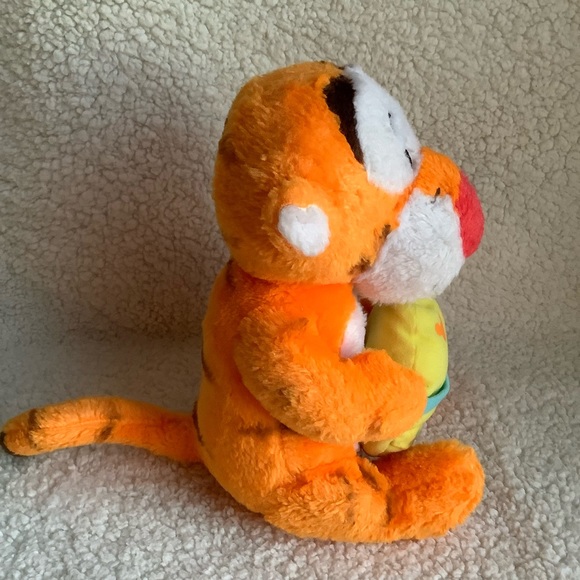 Disney Tigger Plush Stuffed Animal With Easter Egg - Picture 3 of 7